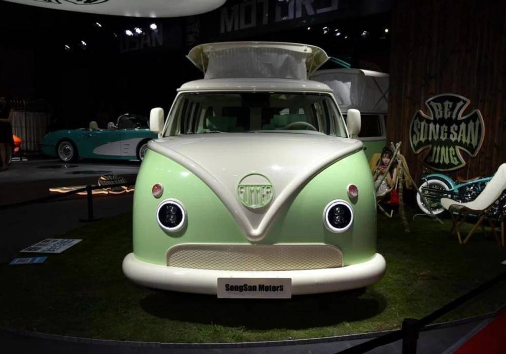 次上市的新车ss summer整体设计致敬了上世纪60年代大众t1多用途汽车