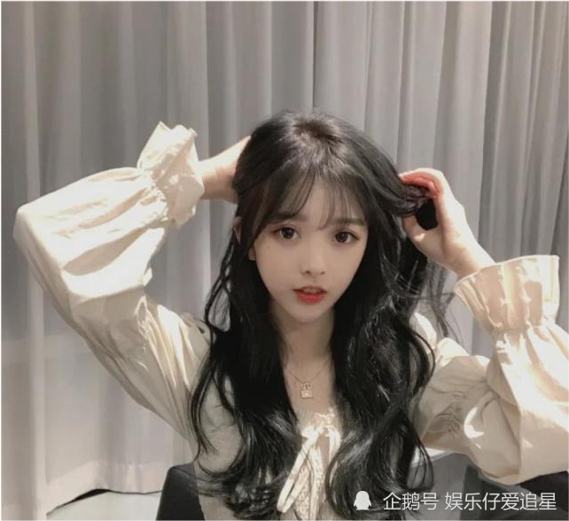 陈意礼官宣新恋情多位网红送上祝福却唯独不见曾经的好姐妹彭十六