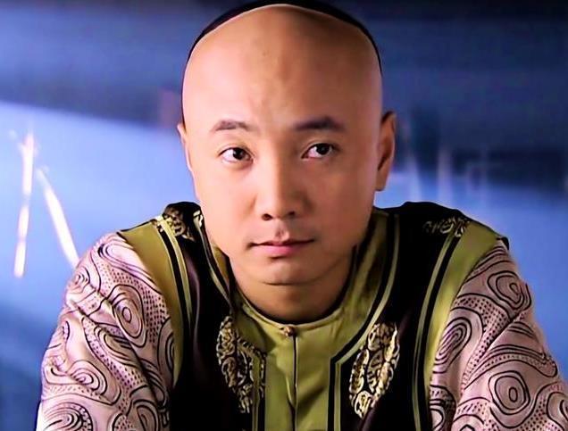 李卫这个人相信在座看过电视剧《雍正王朝》和徐峥主演的《李卫当官》