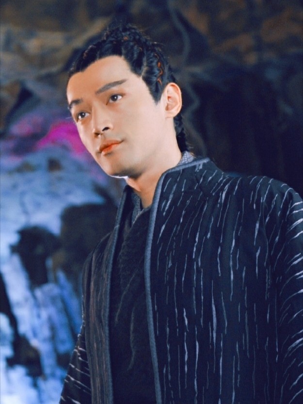 天之痕宇文拓的轩辕剑为什么成了废铁