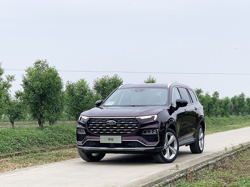 试驾江铃福特领裕开着有劲坐着舒服家用刚刚好
