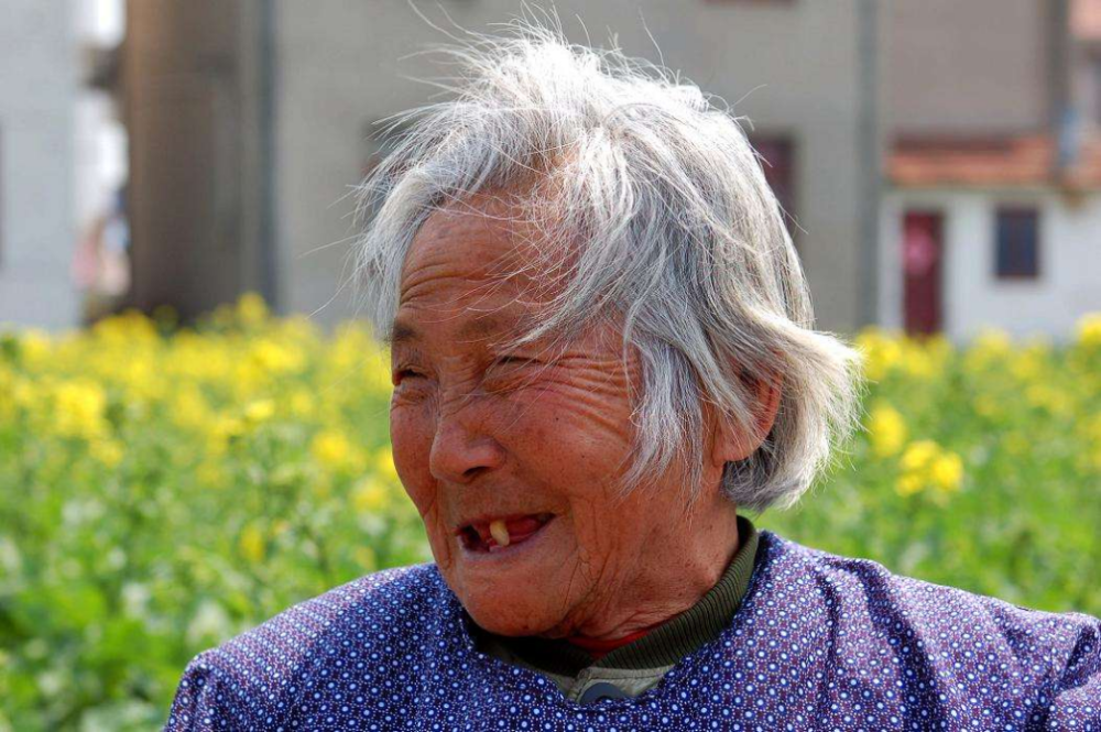 67岁老奶奶只用了3个月甘油三脂从64降到16只因坚持3件事