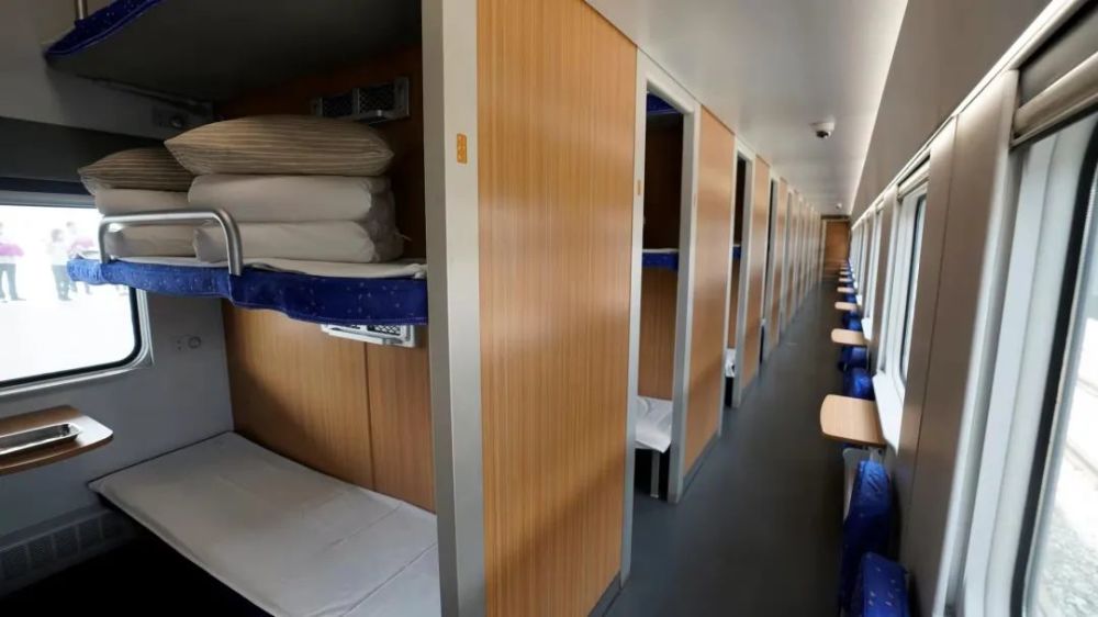 鄂尔多斯至西安动车首发