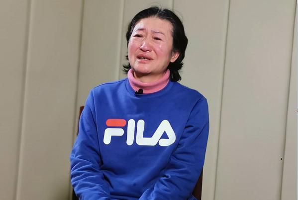 云南落马女贪官骇人往事:逼出轨丈夫自砍手指,长期将下属当佣人