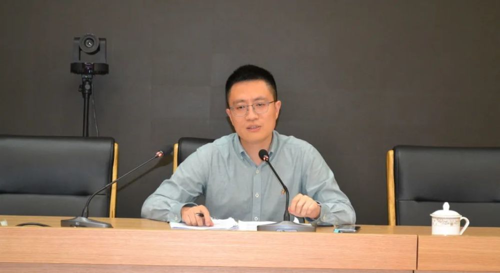 61 5月27日组织干警参加全省检察机关扫黑除恶专项斗争表彰总结暨