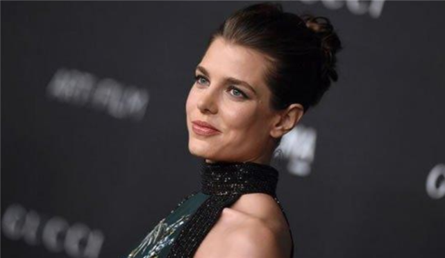 卡罗琳公主3段婚姻皆不幸曾恋上闺蜜丈夫却引狼入室