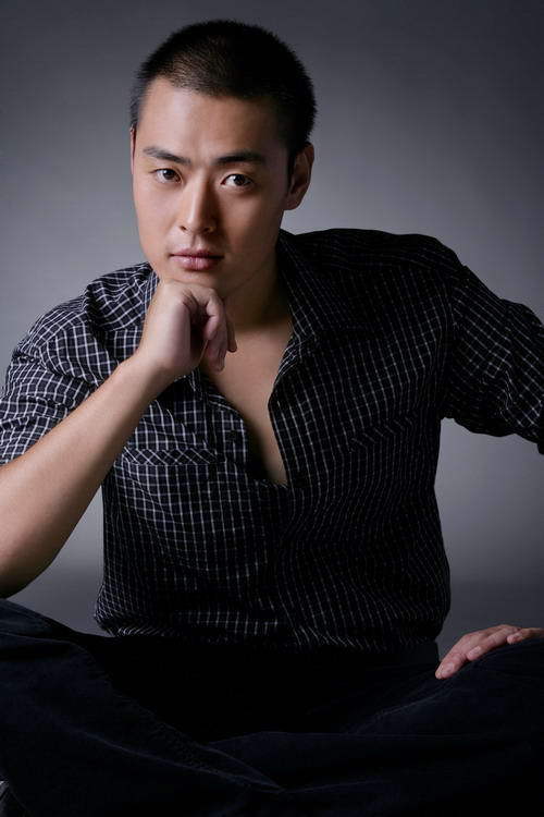 拍戏被炸双目失明起初患上了抑郁症现在的他怎么样了