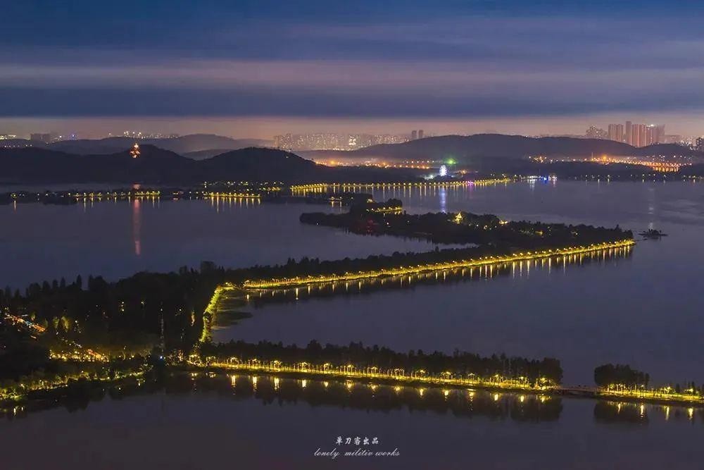 刘雨寒 摄2009年,大东湖生态水网工程开工,构建一张巨大的保护网