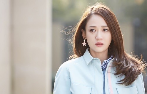 女艺人排行榜_艺人收入排行榜出炉,郑爽排在第16位,第一收入超21亿,真大佬