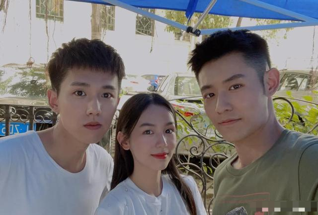 彭楚粤称周也为天使的背后被骗喝油漆6剩1不成团孤独未离开