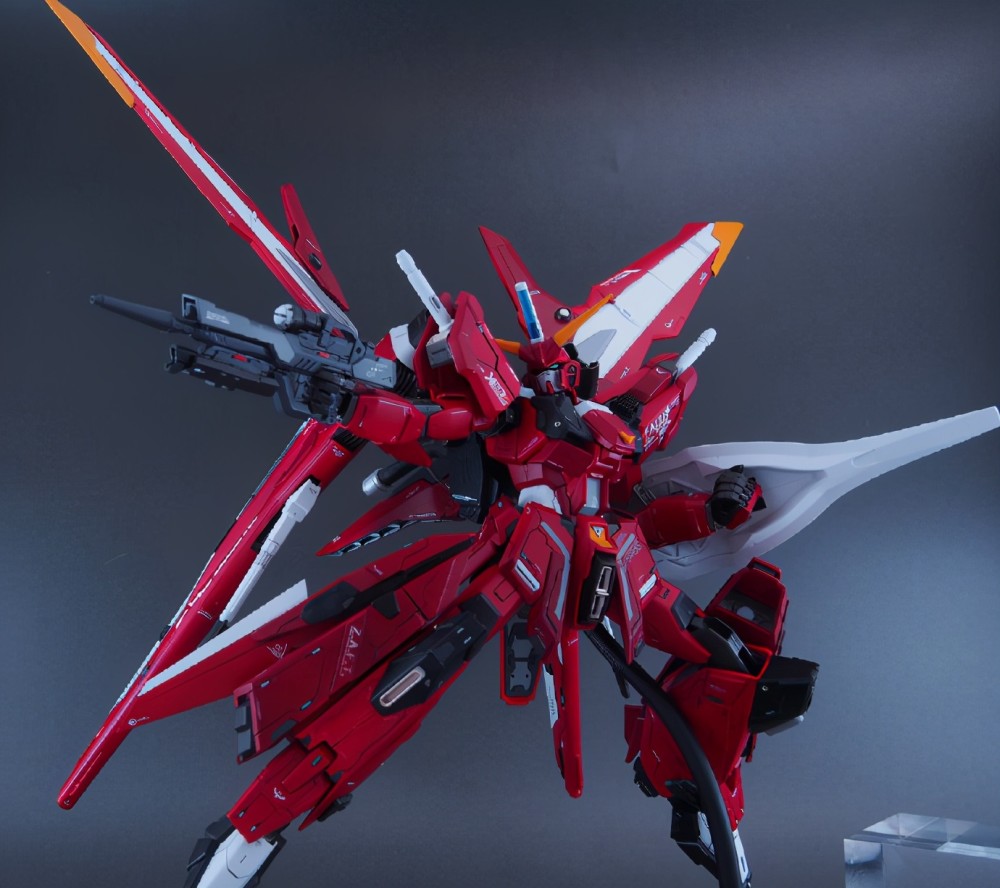 模玩控:多机体零件混搭改造,救世主高达模型_腾讯新闻