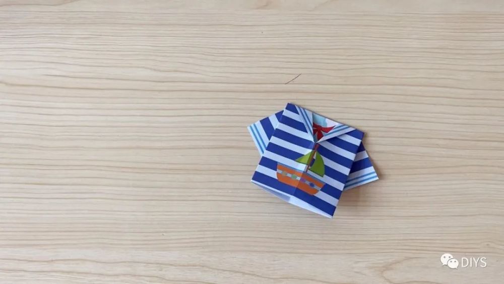 手工折纸一件可爱又帅气的海军服