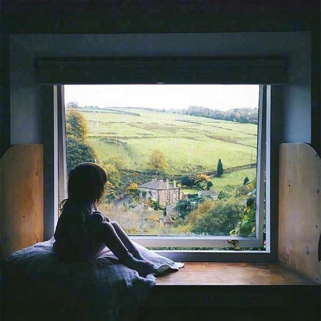 形容人生前路很迷茫无助的句子篇一 1原来我一直在迷茫从未清醒过原来