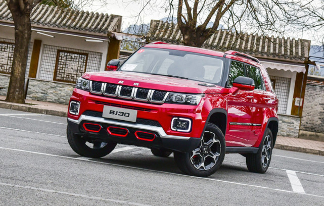 北汽又一suv新车北京bj30上市外观很帅气搭载15t动力