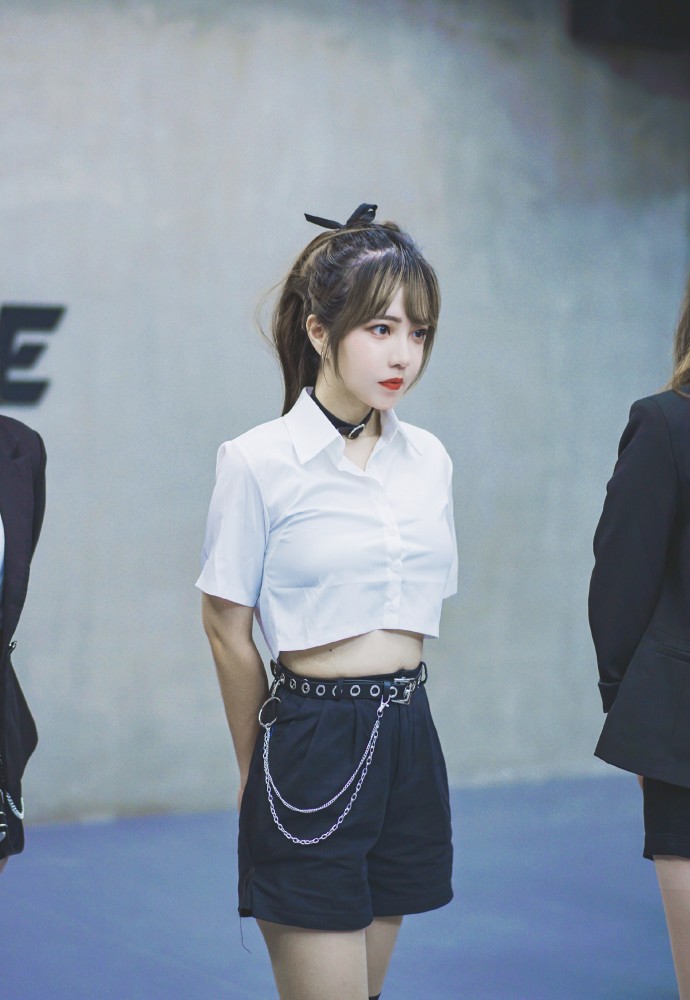 郝一点被吐槽150斤太伤心,本人怒晒初中照打脸喷子,网友:女神!