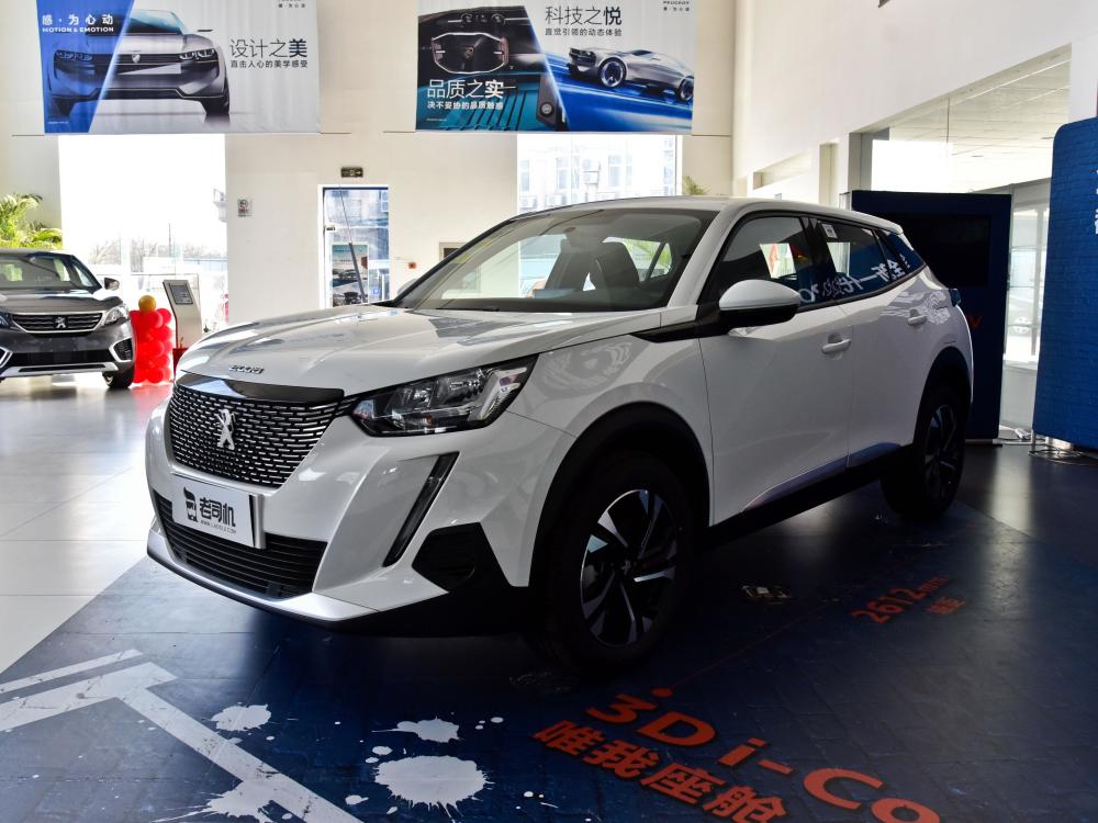 合资suv价格够低,5l油耗增压自动挡还好停车,实拍标致2008