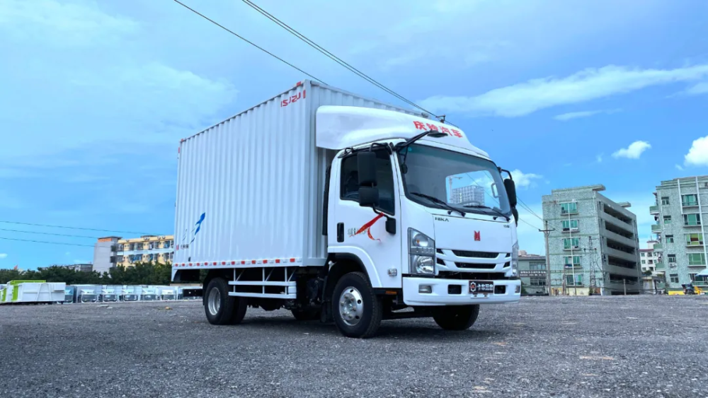 庆铃铃咖实车体验:动力链去除"五十铃",你还会为它买单吗?