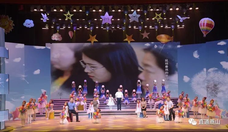 表演:东风小学 羊耳峪小学 小天使幼儿园第三乐章61花朵篇—时代童