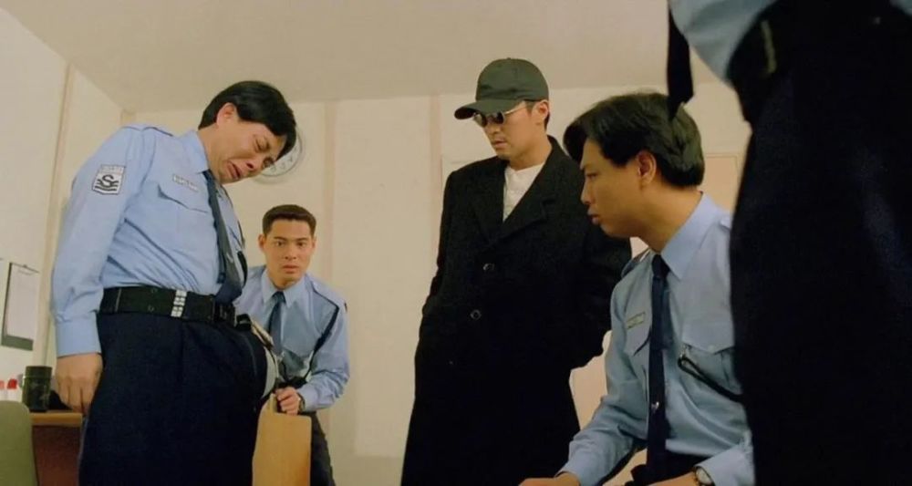 黄一飞在周星驰电影里受的苦在刘德华电影里全找回来了