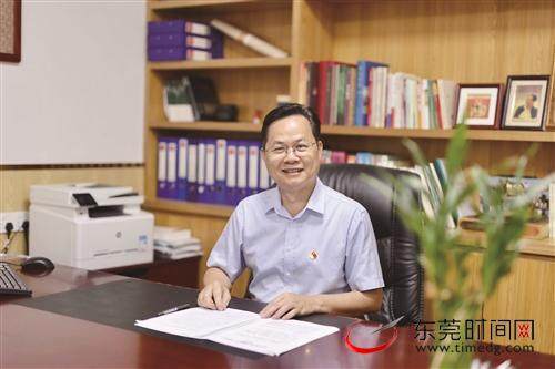 建设总纲——访长安实验中学校长莫锦亮记者:成为东莞第三批品牌学校