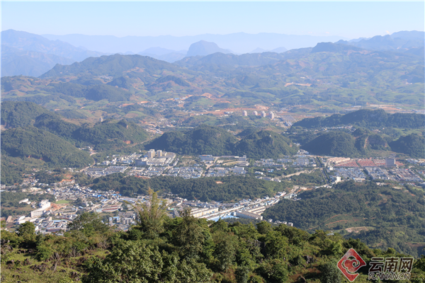 鎮康刺樹丫口村邊境線上的網紅村