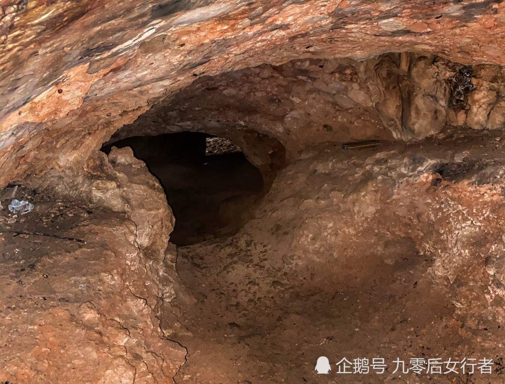 访鹤鸣山天谷洞,位于深山悬崖上深不可测,曾是历代高道修炼之地