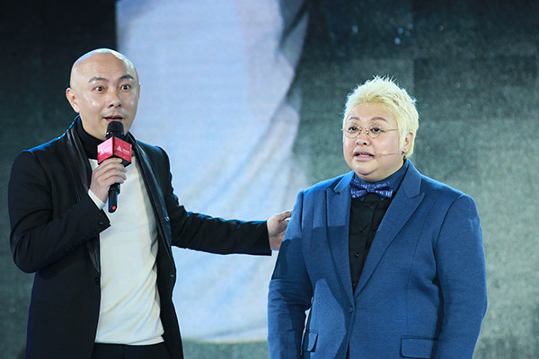 韩红张卫健敬佩的女人专心慈善只做钱的搬运工