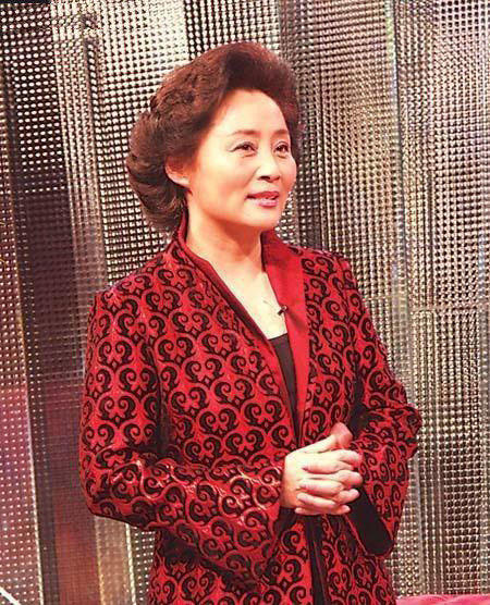 80年代著名演员庞敏银幕上的女特务生活中的贤惠妻子