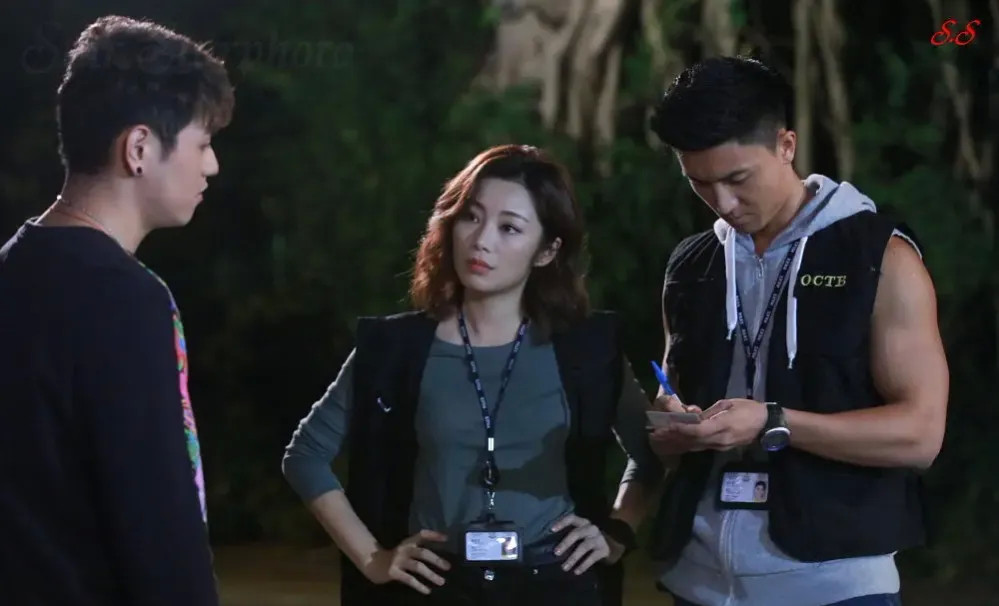 tvb《逆天奇案》:让我想起,校园厕所灭灯群袭那件真事!