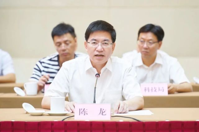 市领导蔡永波,林晓峰,祝伦根,浙师大校领导朱坚,李