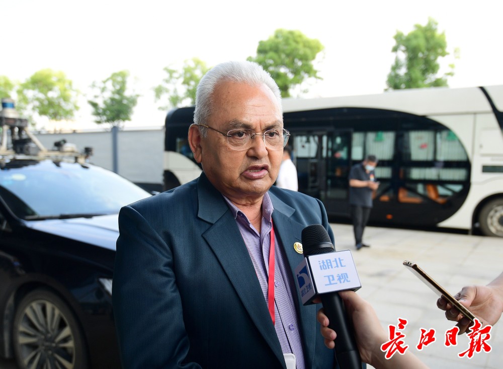 尼泊尔驻华大使马亨德拉·巴哈杜尔·潘迪.长江日报记者史伟 摄