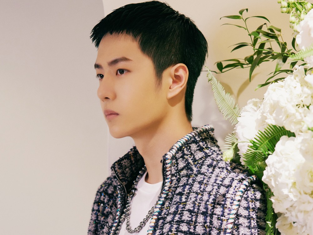 王一博新广告大片 被吐槽身材55分 男明星身材也要开始内卷 全网搜