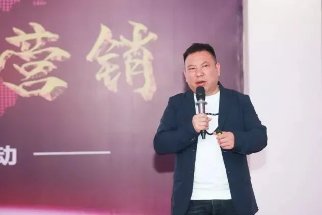 习酒·窖藏1988和珍酒·珍十五始创者之一胡波退出平台