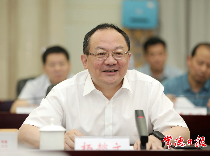 杨懿文邹文辉会见中国建材集团总经理曹江林一行