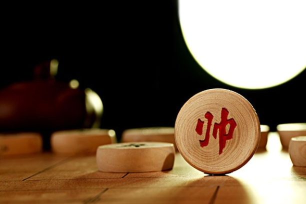在中国象棋中,为啥会有"将帅不能相见"的规定,看完涨知识了!