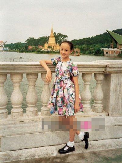 孙俪同父异母妹妹晒童年照,萌系甜美自夸小公举,比孙俪小时候美太多