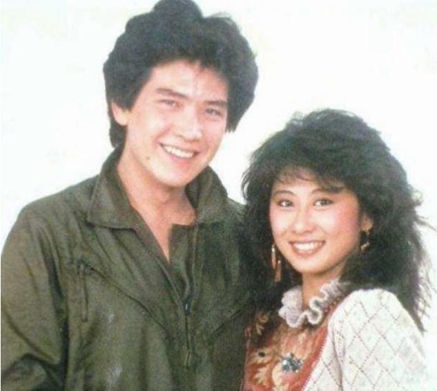 台湾明星离婚排行_同样是台湾明星,看完大s对大陆的态度再看刘畊宏老婆,难怪离婚