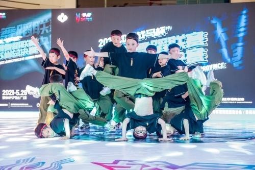 体育舞蹈联赛江苏总决赛在泰州举行