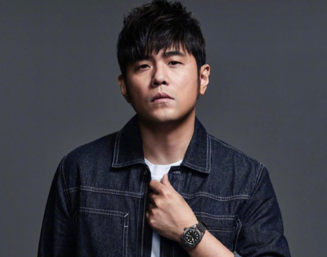 曾给周杰伦做配,与亿万富豪结婚后淡圈,她如今37岁宛若少女|陈冠宇