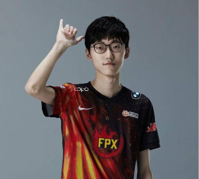 名师出高徒fpx牛古力上单排名竟位列第一