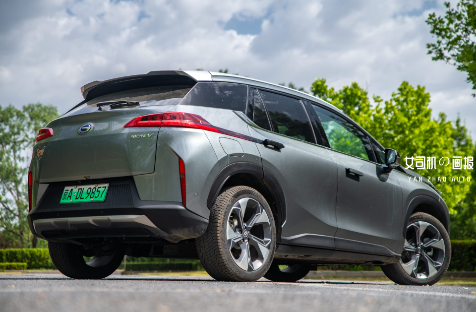 女司机画报体验广汽埃安aionv种草这款智能纯电suv