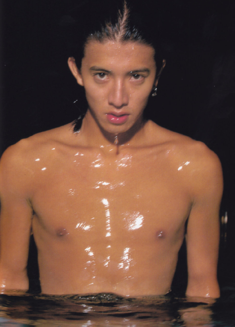 木村拓哉罕晒素颜健身照!双眼有神皮肤紧致,状态年轻似小伙