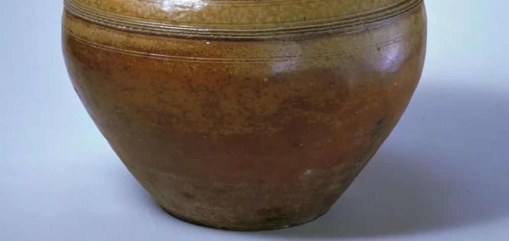 オブジェ中国古美術　中国古陶磁器　中国古玩　倣漢時代　明朝明代　褐釉　双耳　太鼓筒瓶　壺
