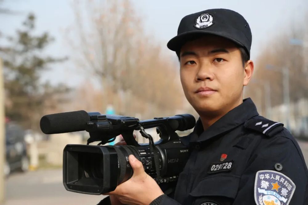 陈璐公安阵地上的幕后战士