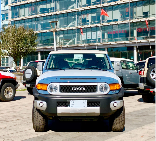 fj酷路泽的价格居然就能买到这款豪华品牌30t三门越野车