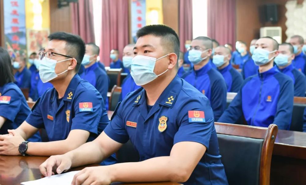 长治消防举行2021年首批新招录政府专职消防员入职培训开训动员会