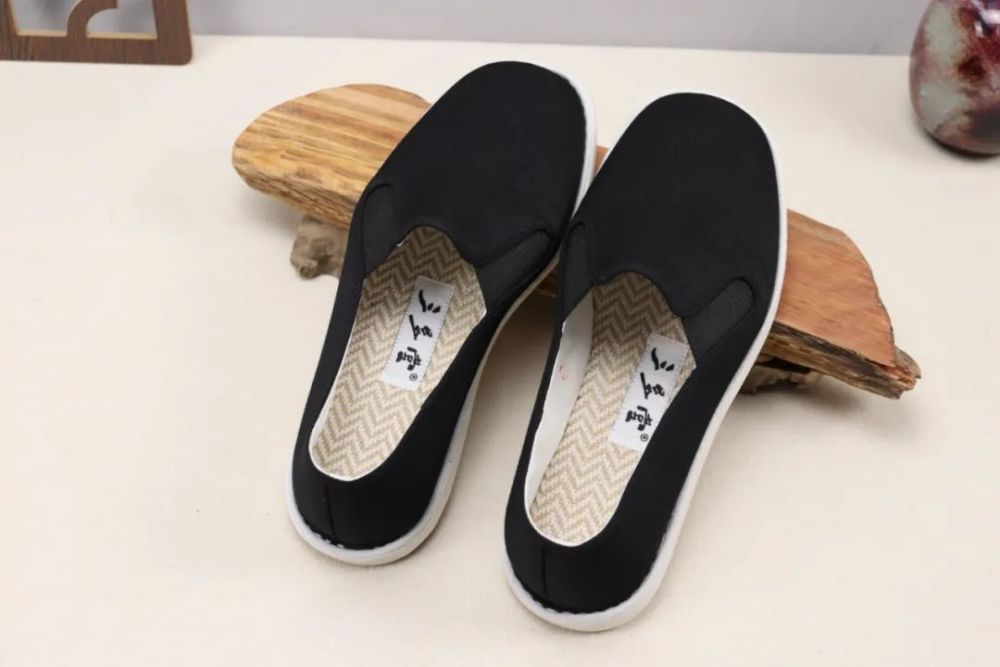 非遗购物节云探店│三多堂布鞋足蹬布履反朴还淳