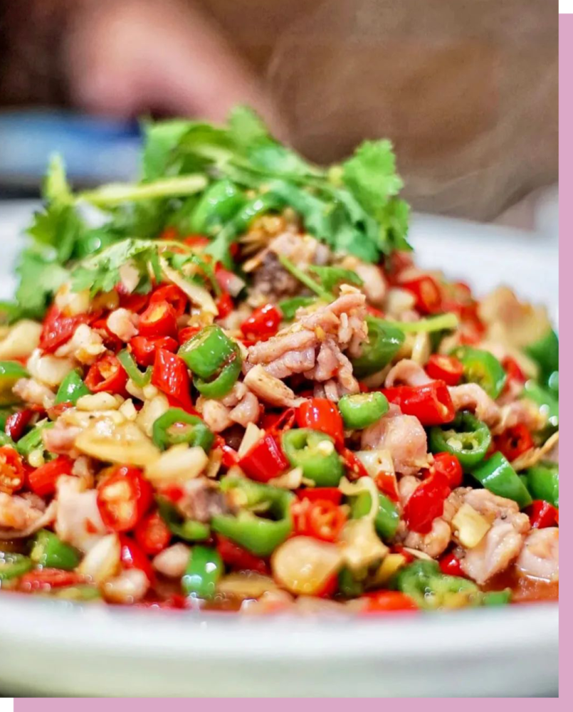 子姜是鲜锅兔必不可少的配料.thepaper.