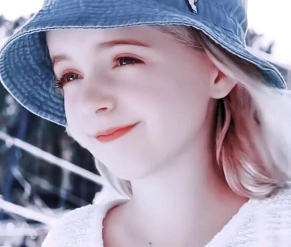 被老天爷追着喂饭吃的好莱坞御用女童星颜值简直就是作弊