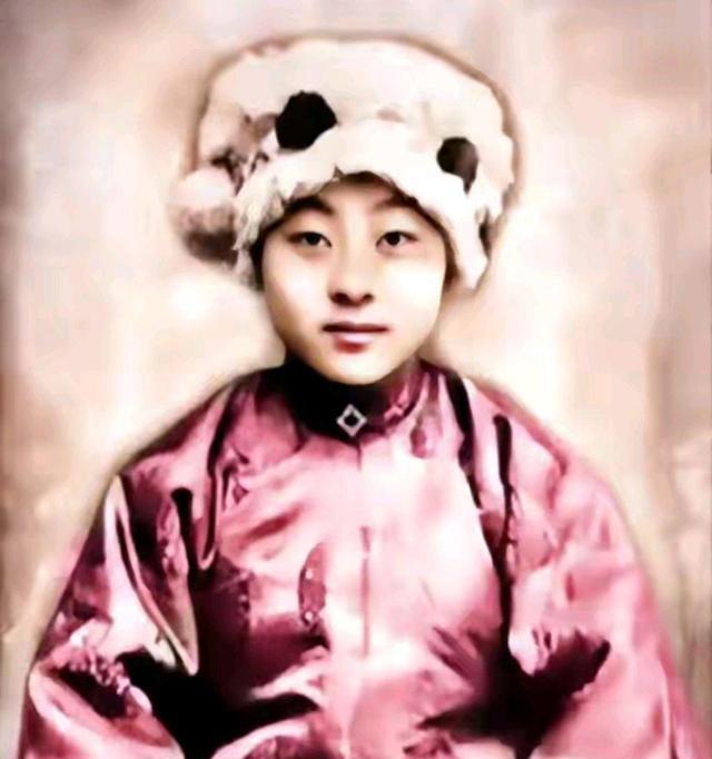 美貌女匪首张素贞被枪决时只有24岁死前提出要打扮漂亮一些